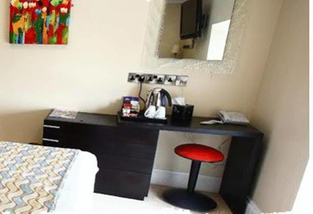 Dovey Inn Aberdyfi ภายนอก รูปภาพ